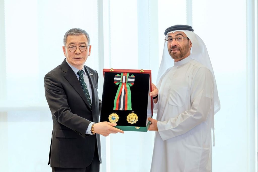 UAE President confers First Class Order of Independence on Korean Ambassador